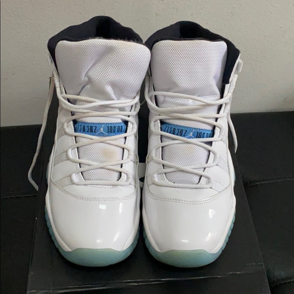 Air Jordan retro 11 size 6Y